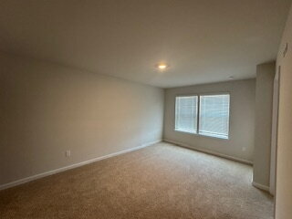 Building Photo - 124 Rae Ct