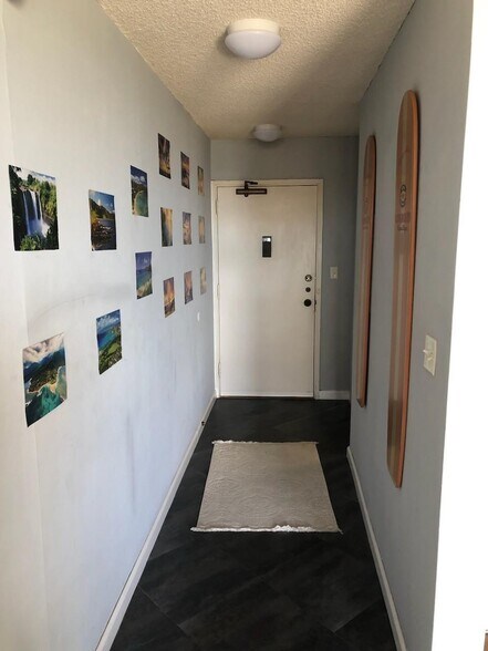 Building Photo - 2345 Ala Wai Blvd