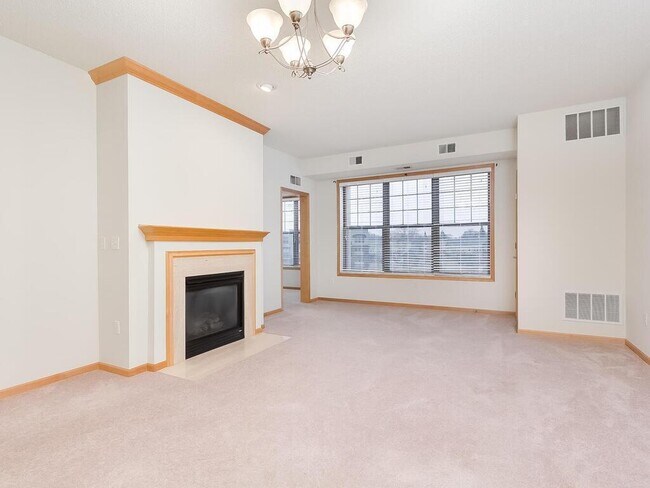 Building Photo - 3600 Wooddale Ave S