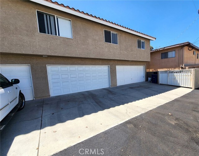 Building Photo - 14947 Gagely Dr