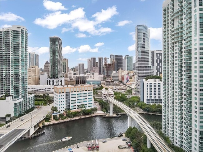 Building Photo - 31 SE 6th St