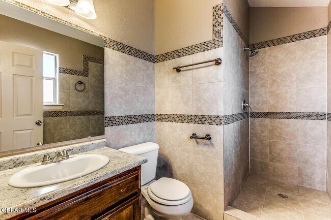 Building Photo - 14217 Thayer Pease Ave