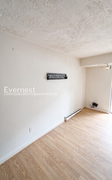 Building Photo - 201 N Emory Dr