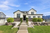 Building Photo - 956 W 900 S