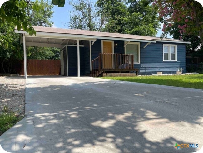 Building Photo - 284 Perryman St