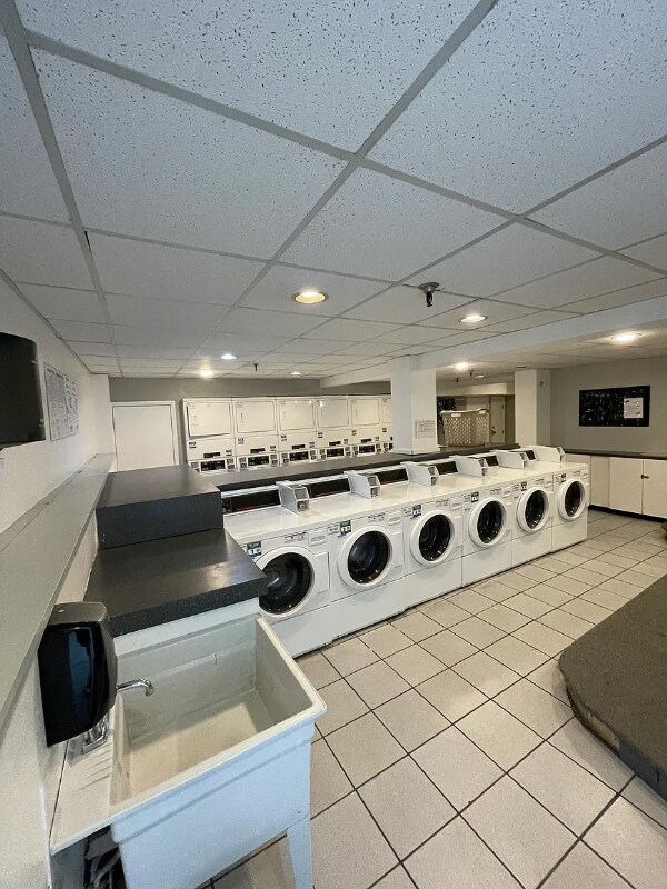 Building Photo - 3351 S Monaco St Pkwy