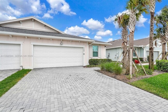 Building Photo - 1368 Haywagon Tr.