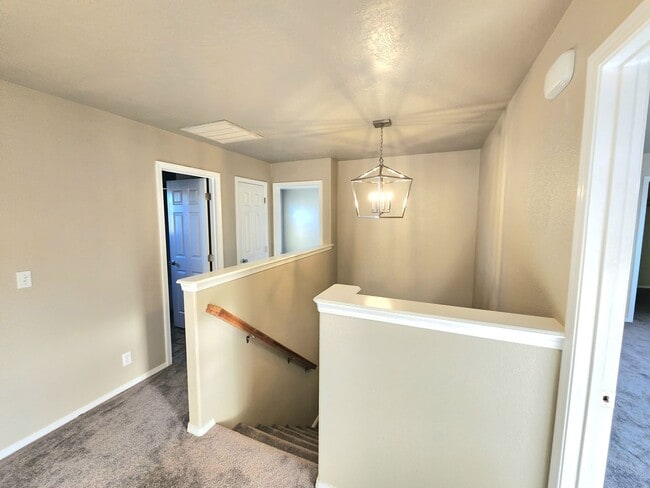Building Photo - Move In Special- $500.00