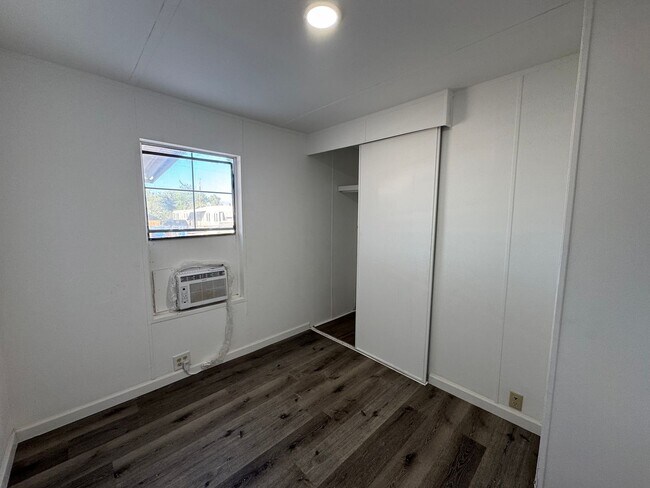 Building Photo - Charming  2 bedroom mobile