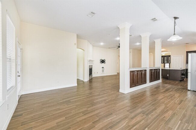 Building Photo - 13731 Cypresswood Crossing Blvd