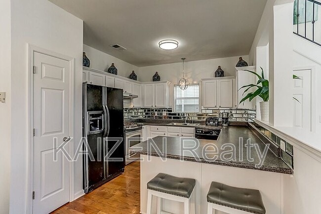 Building Photo - 1338 Harbor Park Dr