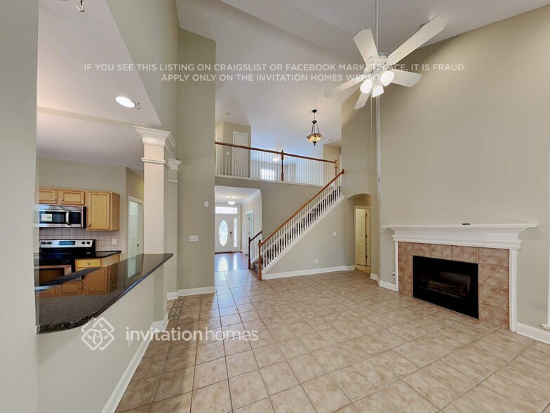 Building Photo - 6800 Charter Hills Rd