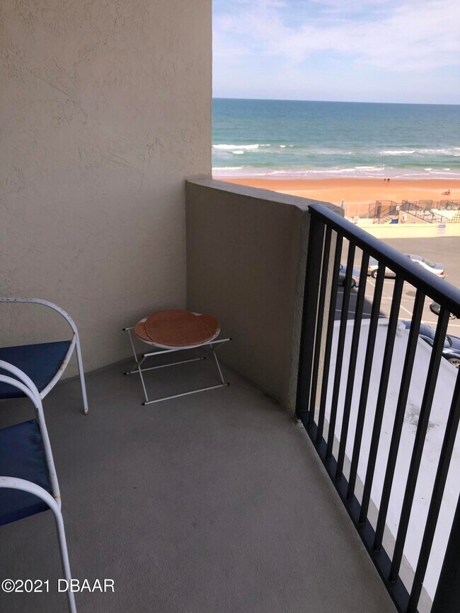 Building Photo - 1415 Ocean Shore Blvd