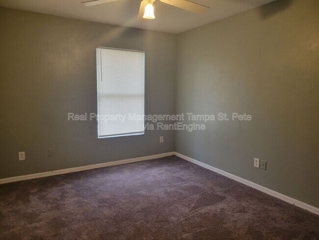 Building Photo - 1811 E 142nd Ave