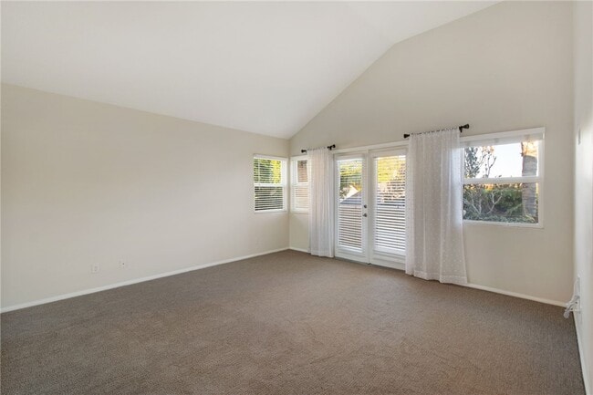 Building Photo - 30 St Michael