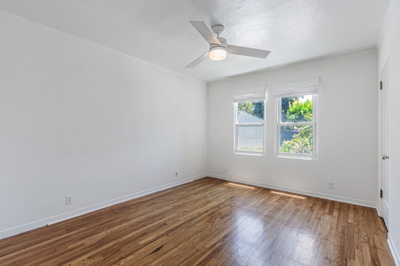 Building Photo - 1584 Keesling Ave