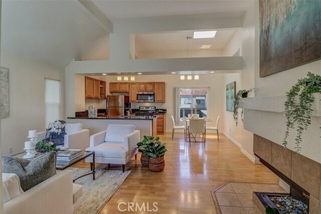 Building Photo - 2 Aruba St