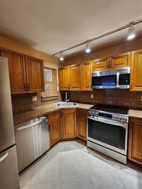 Building Photo - 3277 Cocoplum Cir