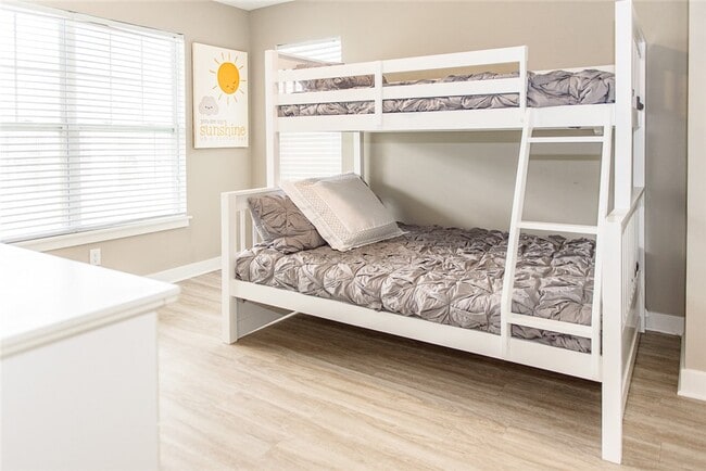 Building Photo - 708 New Terrace Ln