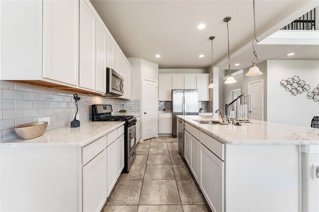 Building Photo - 3723 Lake Varano Cir