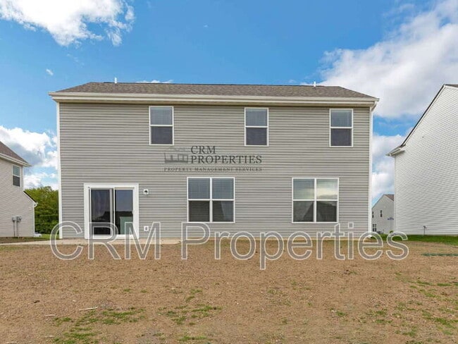 Building Photo - 3449 Briarwick Dr