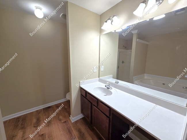 Building Photo - 1722 Coleville Oak Ln