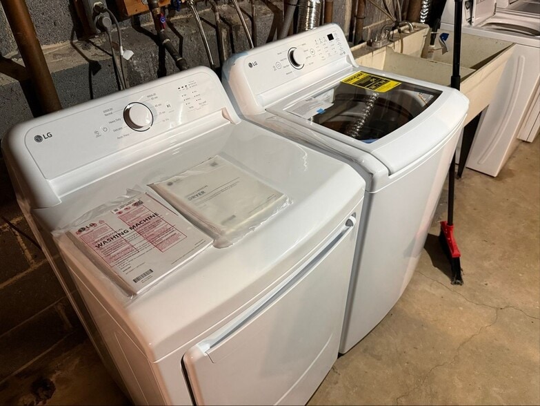 Building Photo - 21 Highland Ave