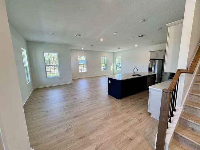 Building Photo - 2480 Celebration Blvd