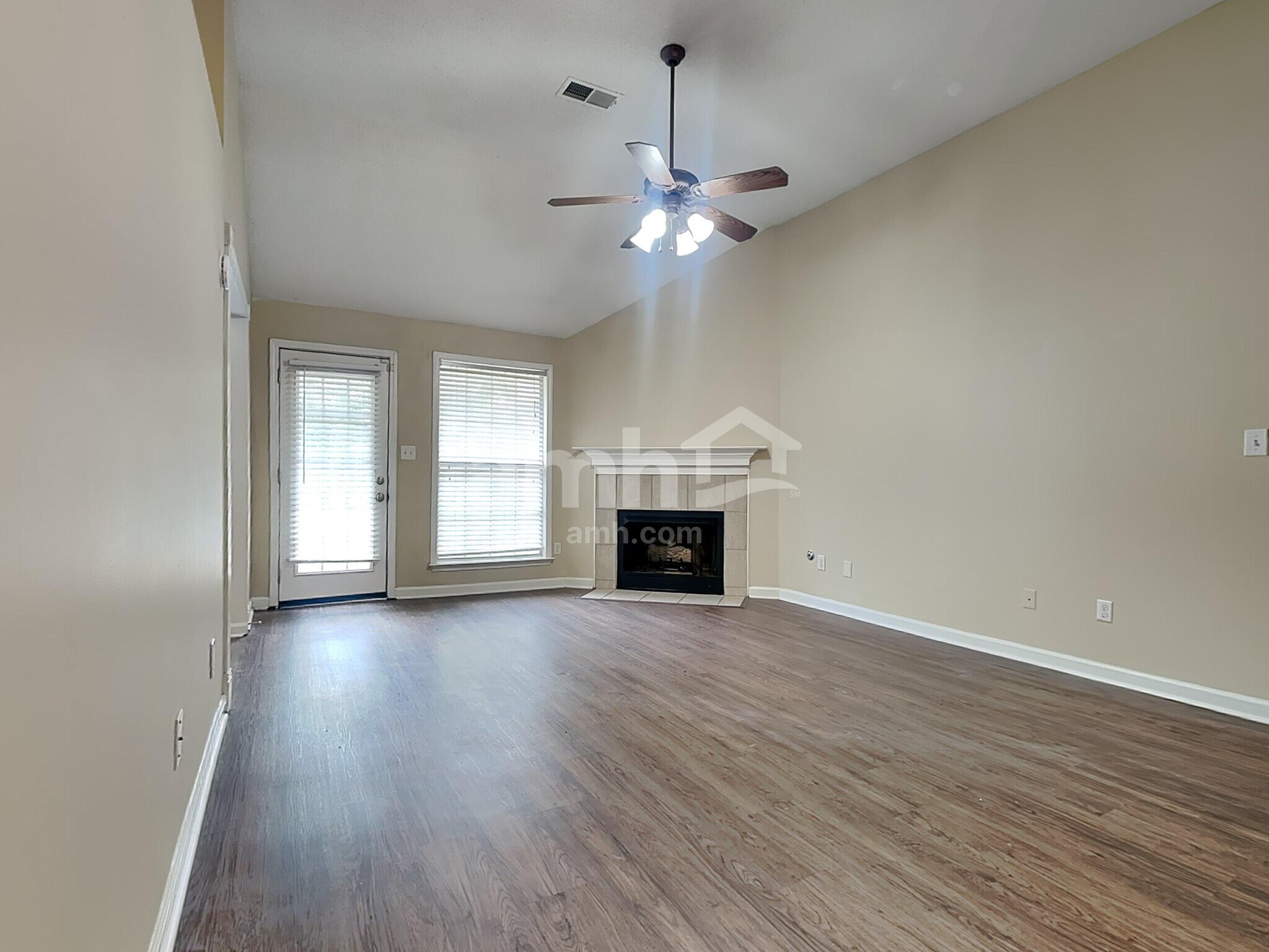 Building Photo - 1146 Red Fern Cir E