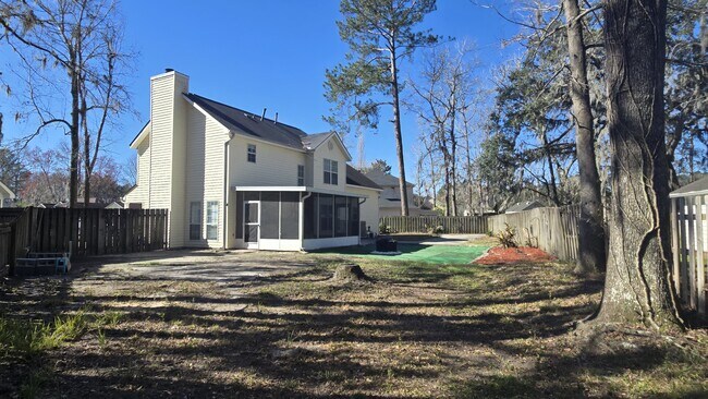 Building Photo - 22 Avocet Way