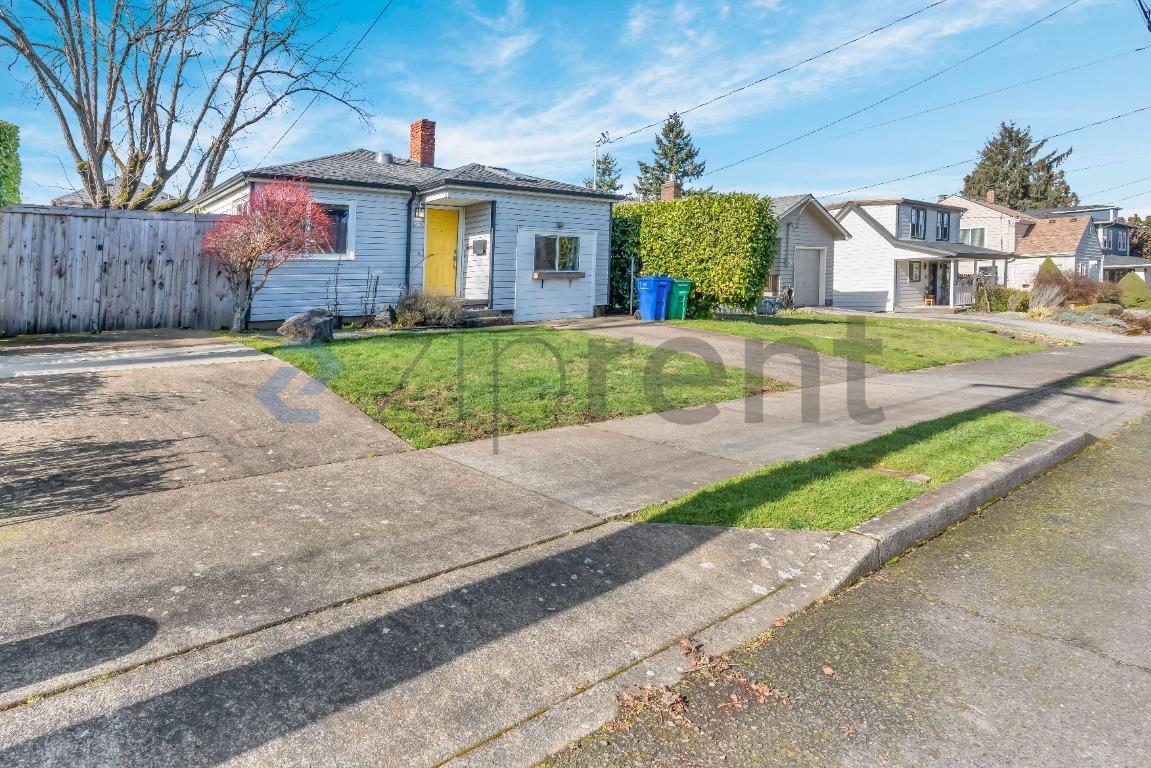 Building Photo - 6035 NE 17th Ave