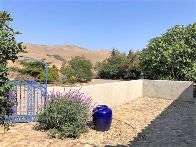 Building Photo - 6006 Los Osos Valley Rd