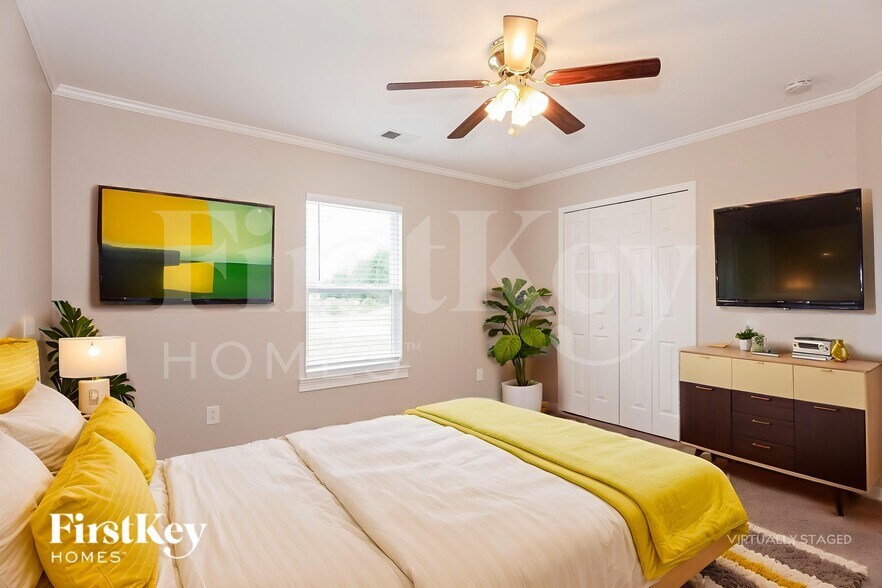 Building Photo - 2329 Nettleton Ct