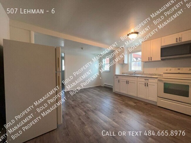 Building Photo - 507 Lehman-6