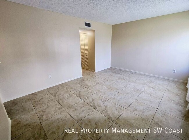 Building Photo - 12471 McGregor Blvd