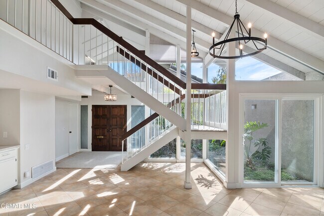 Building Photo - 1433 Eastwind Cir