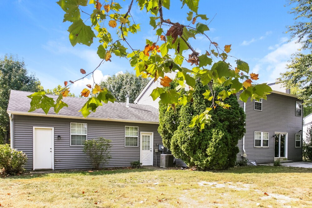 Building Photo - 8842 Ginnylock Dr