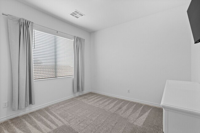 Building Photo - 3508 Liviana Gln Ave