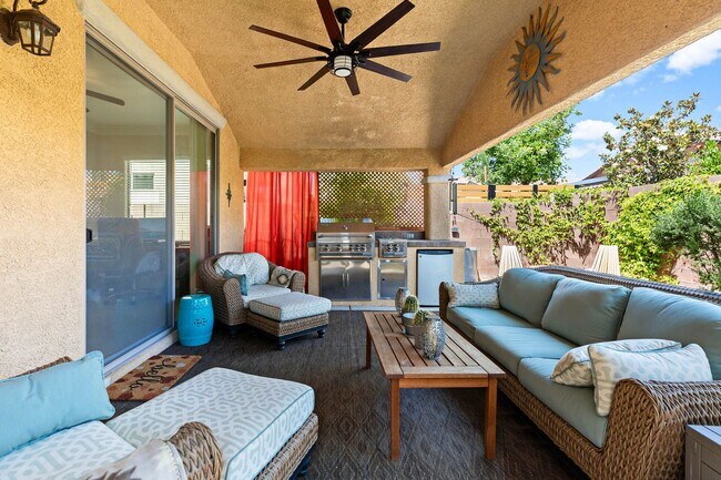Building Photo - Spacious Mountain’s Edge Home with Den, Sunroom, 3-Car Garage & Private Spa Retreat