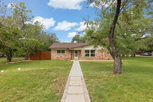 Building Photo - 17215 Sugar Crest Dr