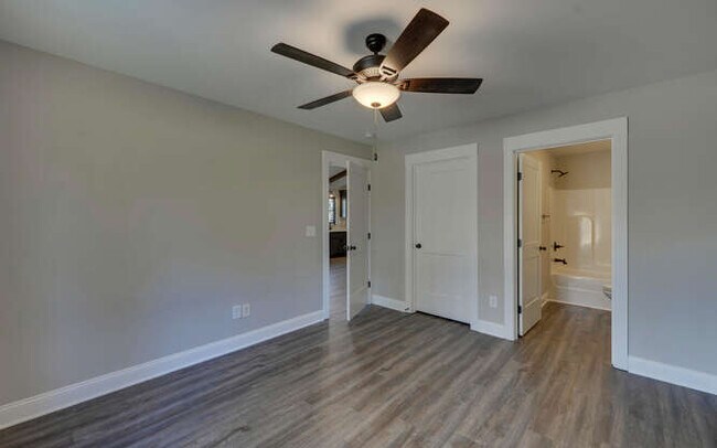 Building Photo - 43 Privet Dr