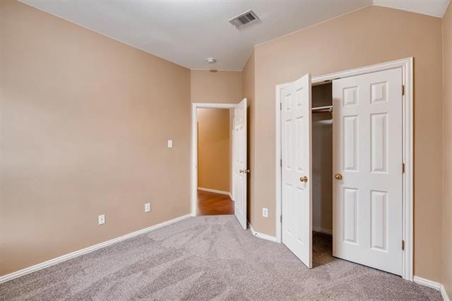 Building Photo - 3211 Bloomfield Trail