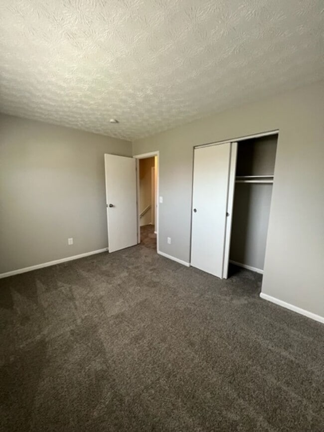 Building Photo - 5441 Deforest Dr