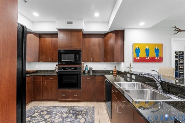 Building Photo - 4940 Old Main St