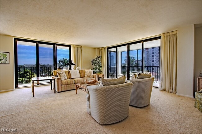 Building Photo - 10851 Gulf Shore Dr