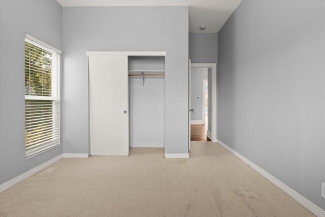 Building Photo - 8633 Wabash Ave S