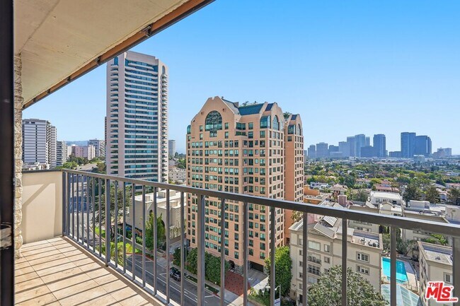 Building Photo - 10535 Wilshire Blvd