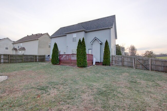 Building Photo - Super Views of Kentucky while in Clarksville