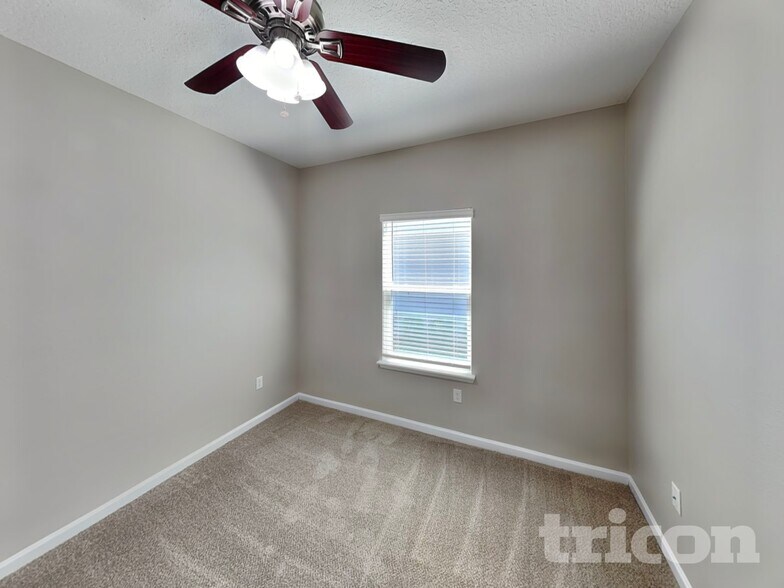 Building Photo - 154 Bloomfield Wy