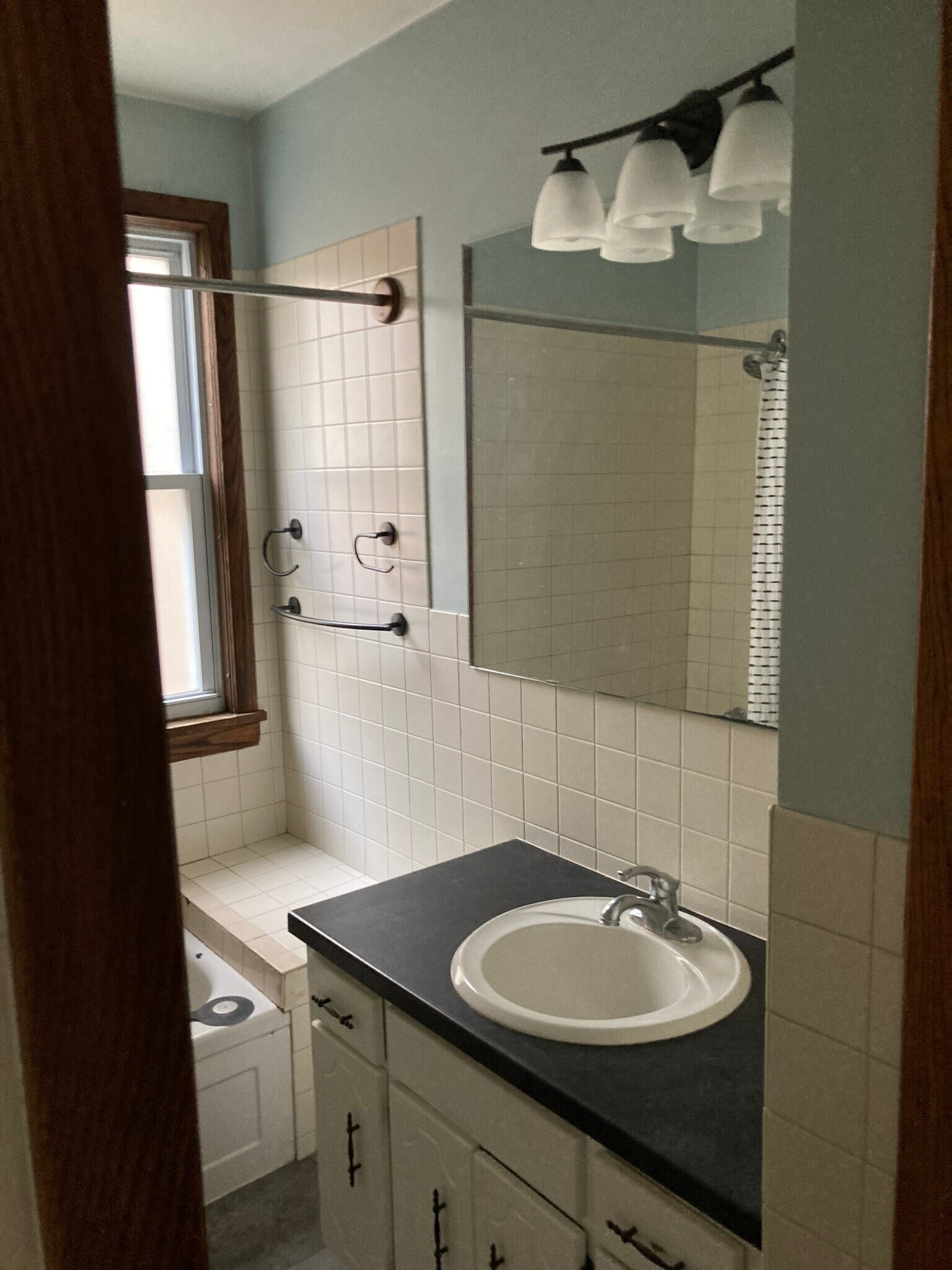 Bathroom with tub - 712 6th St NE